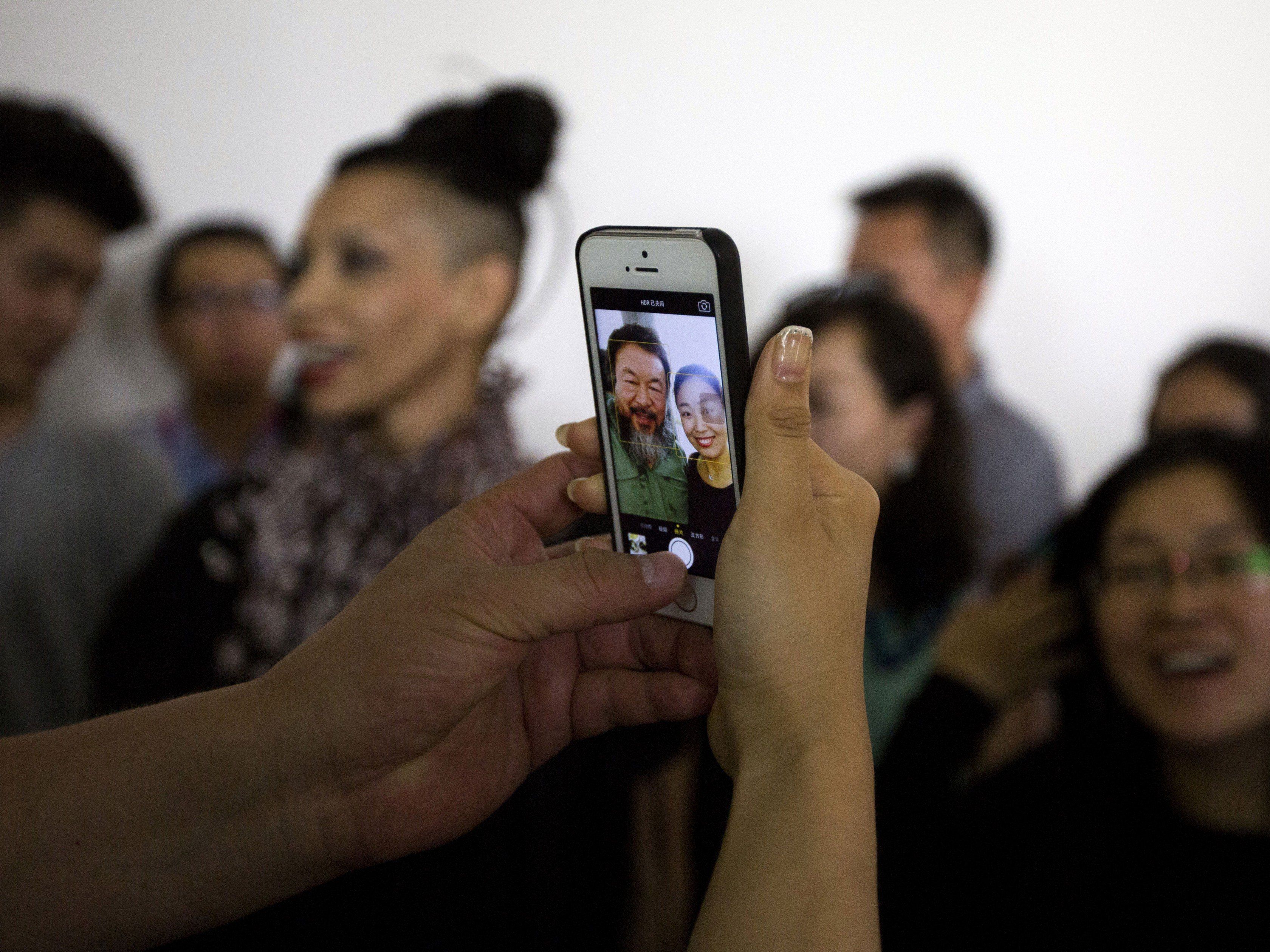 Selfies liegen rund um die Welt schwer im Trend.