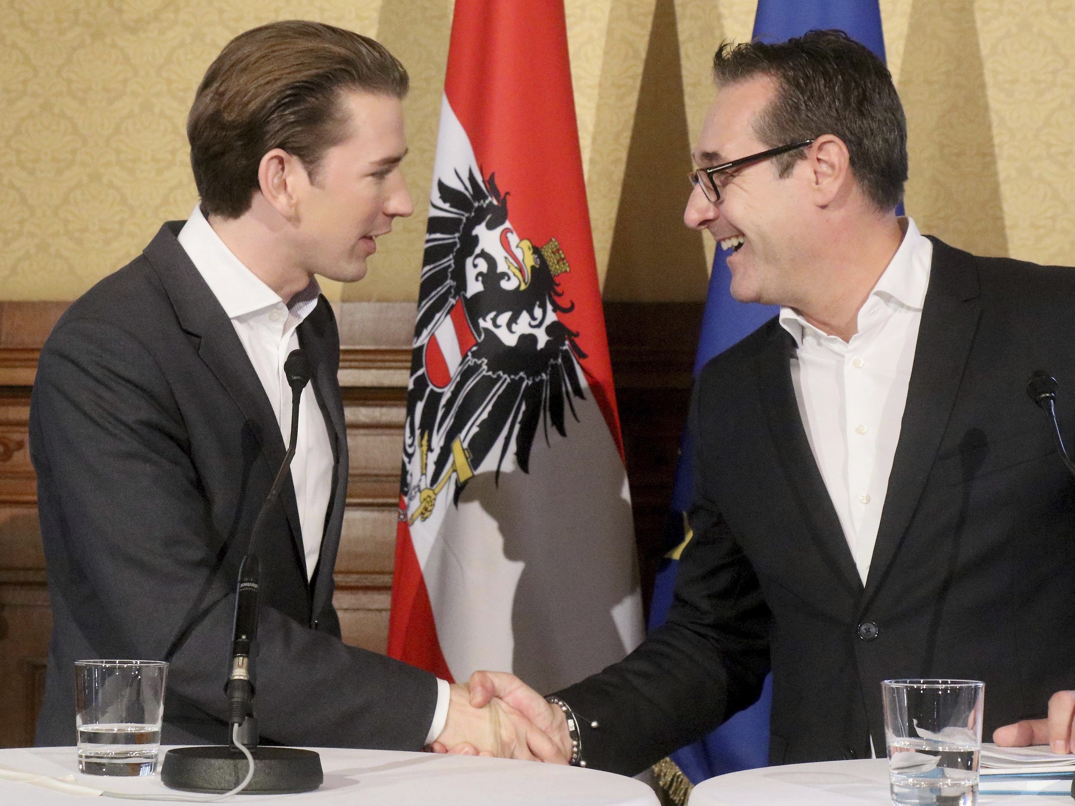 Strache und Kurz führen Koalitionsverhandlungen.