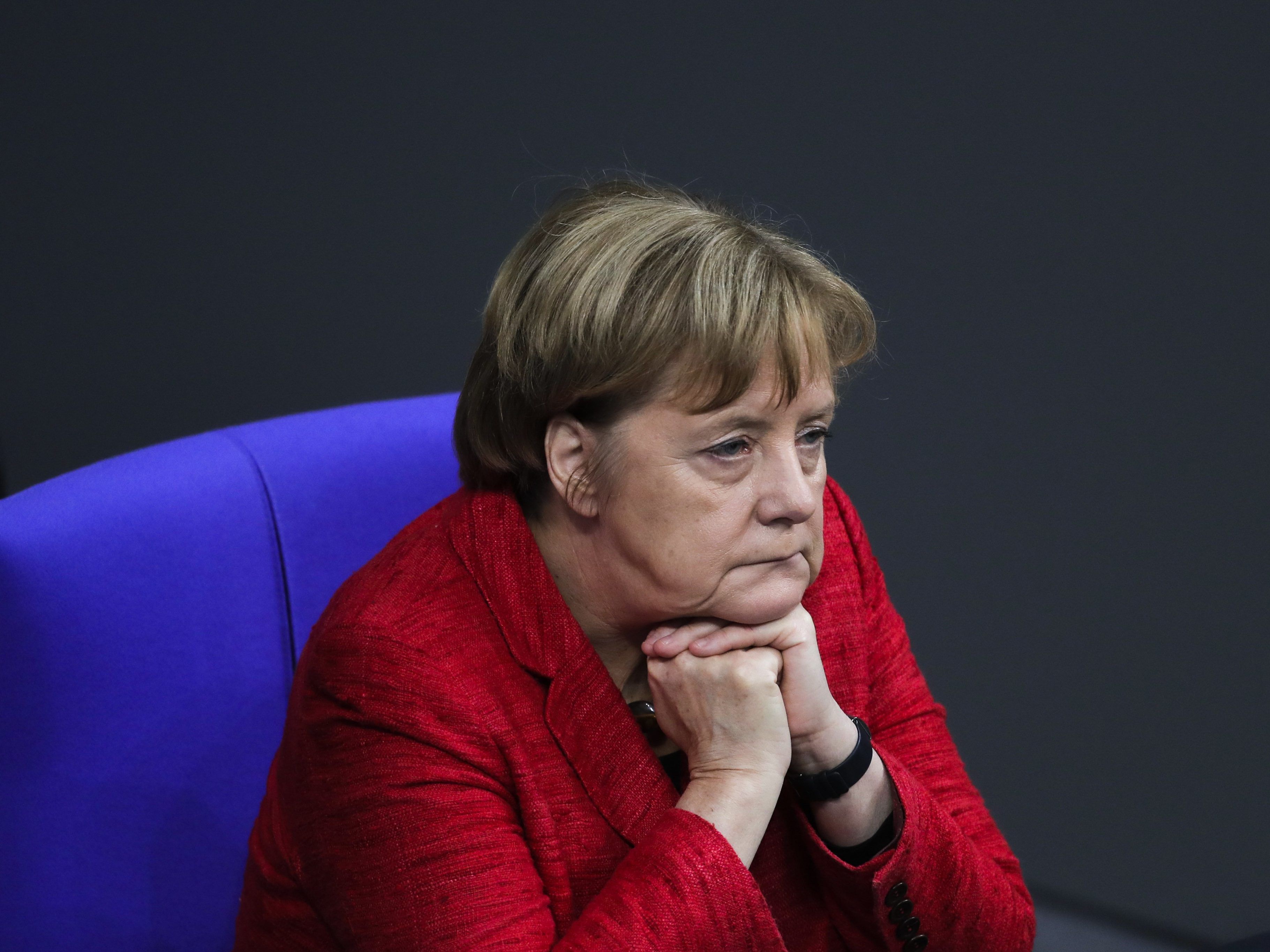 Die internationale Presse stellt die Frage, ob das Ende der Ära Merkel in Deutschland eingeleitet wurde.