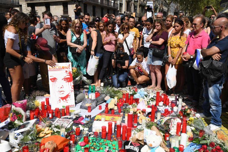 Schock und Trauer in Barcelona. (Bild: AFP)