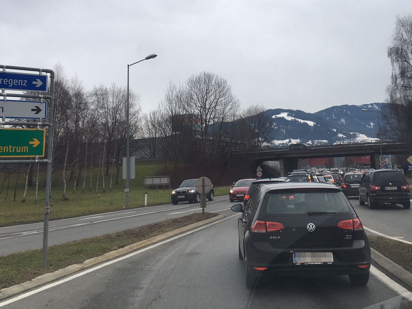 Bis wann sich der Stau auflöst, ist schwer abzusehen.