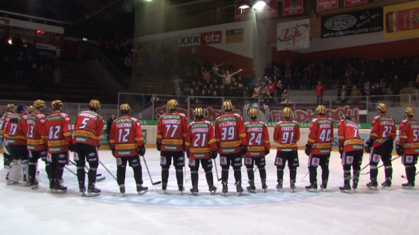 Die VEU Cracks nach dem 3:2 Arbeitssieg gegen den EC Bregenzerwald