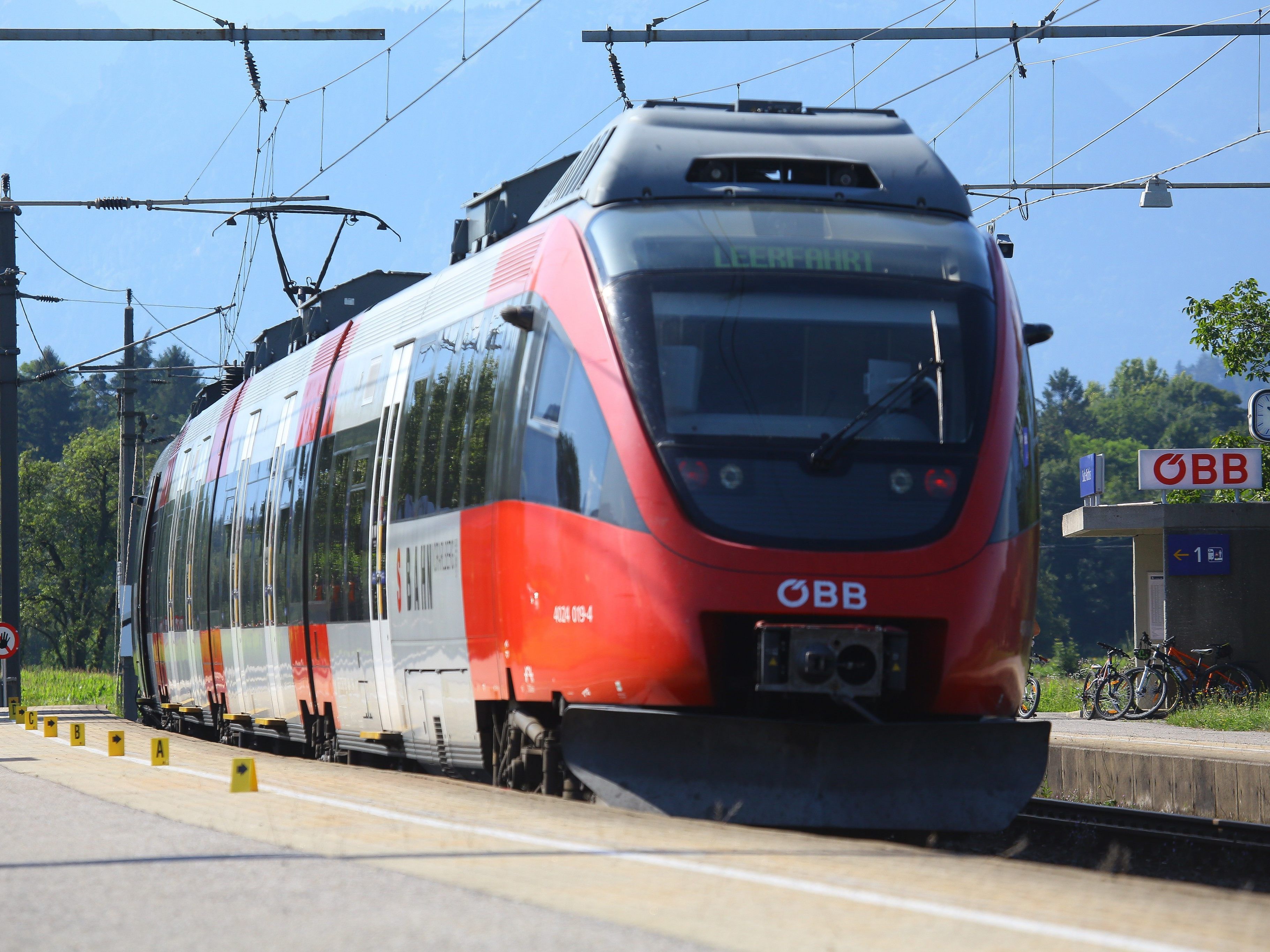 Das Land investiert kontinuierlich in die Bahninfrastruktur.
