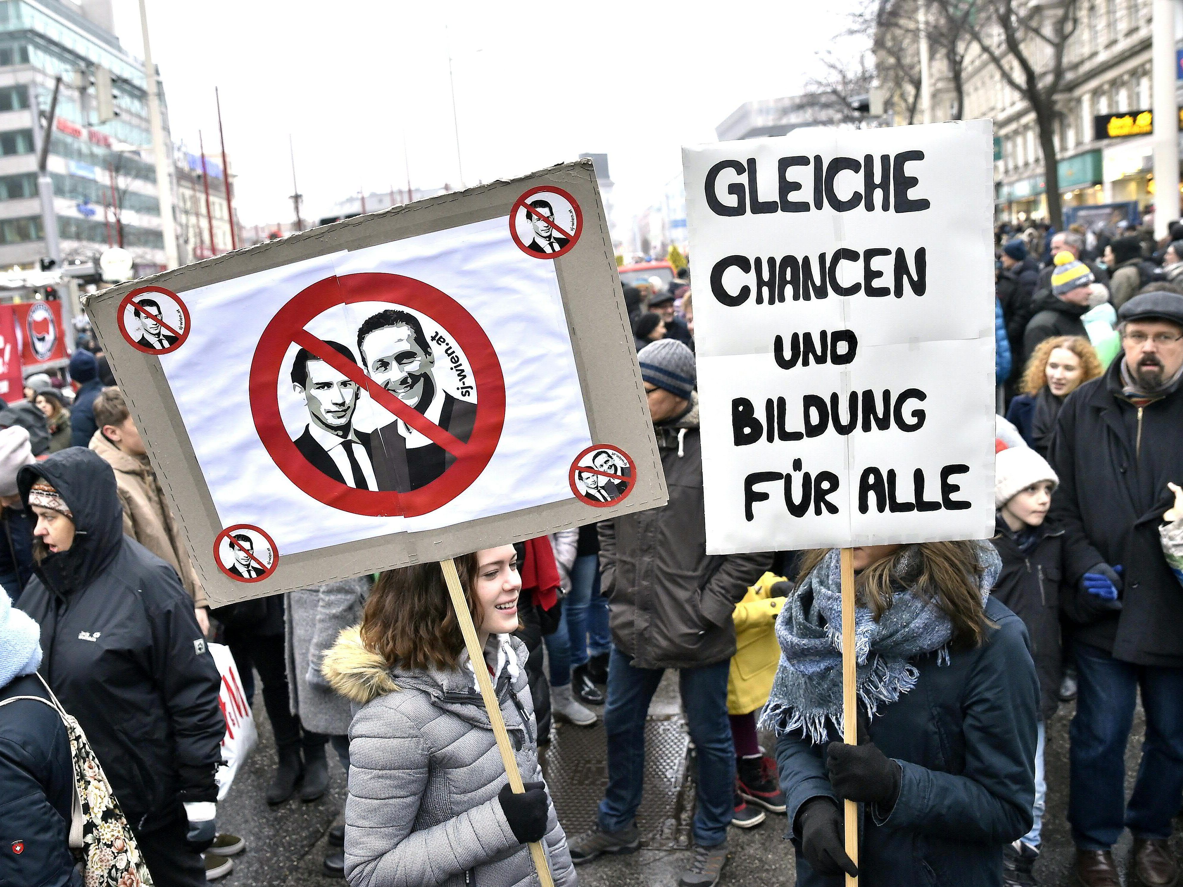 "Gleiche Chancen und Bildung für alle" fordern die Demonstranten heute in Wien.