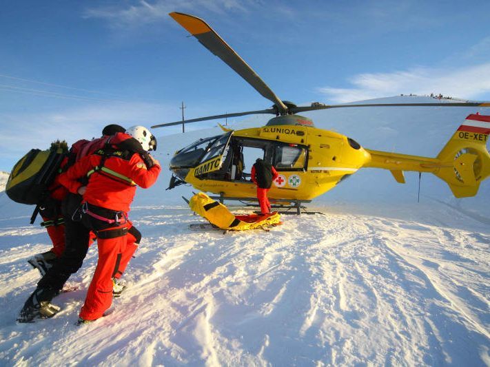 Skifahrer wurde ins Krankenhaus geflogen