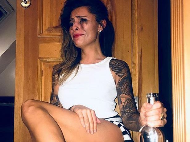 Heulend präsentierte sich Sophia Thomalla auf Instagram.