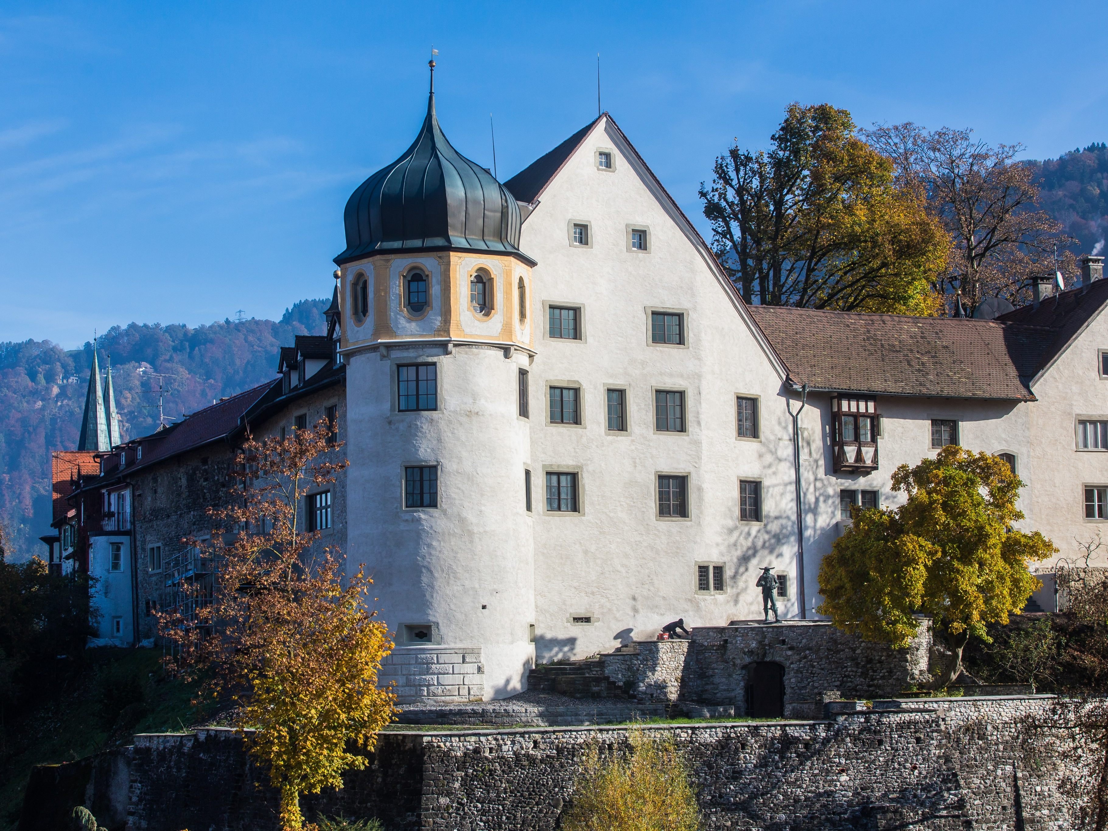 Das Deuringschlösse war ein bis über die Landesgrenzen bekanntes Gourmetrestaurant samt Hotel.