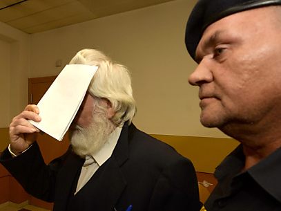 Der 61-Jährige will eine Therapie machen