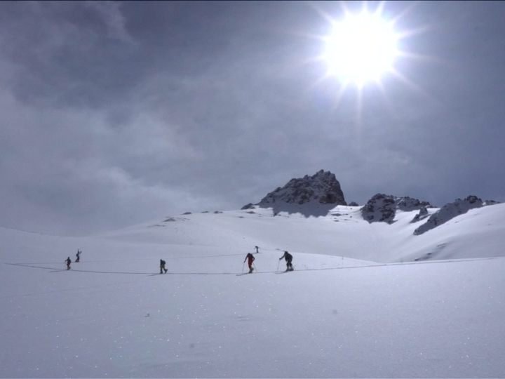 In Bamiyan haben sich 80 Teilnehmer zum jährlichen Skirennen getroffen.
