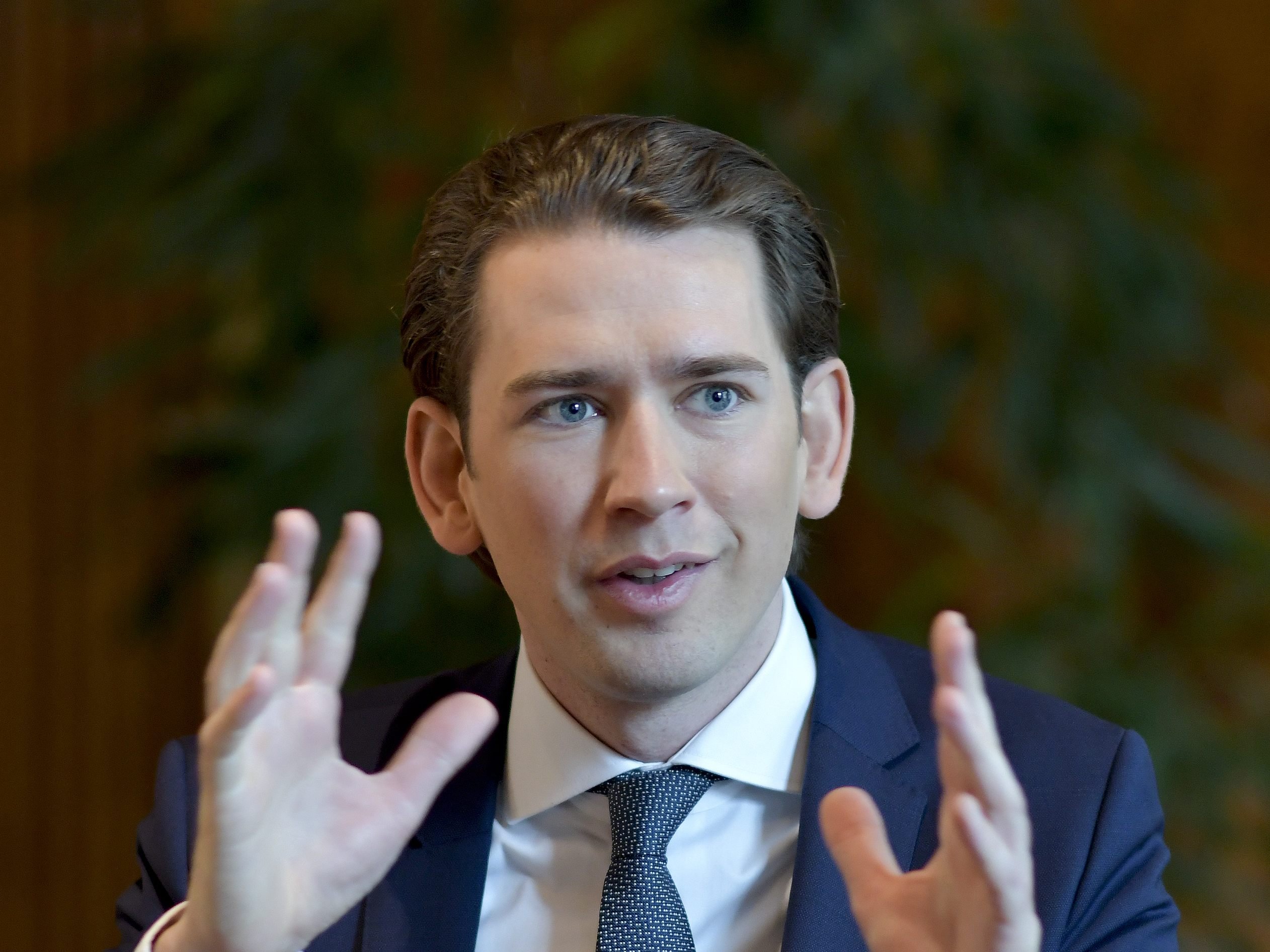 Sebastian Kurz stellt sich den Fragen der Parlamentarier.