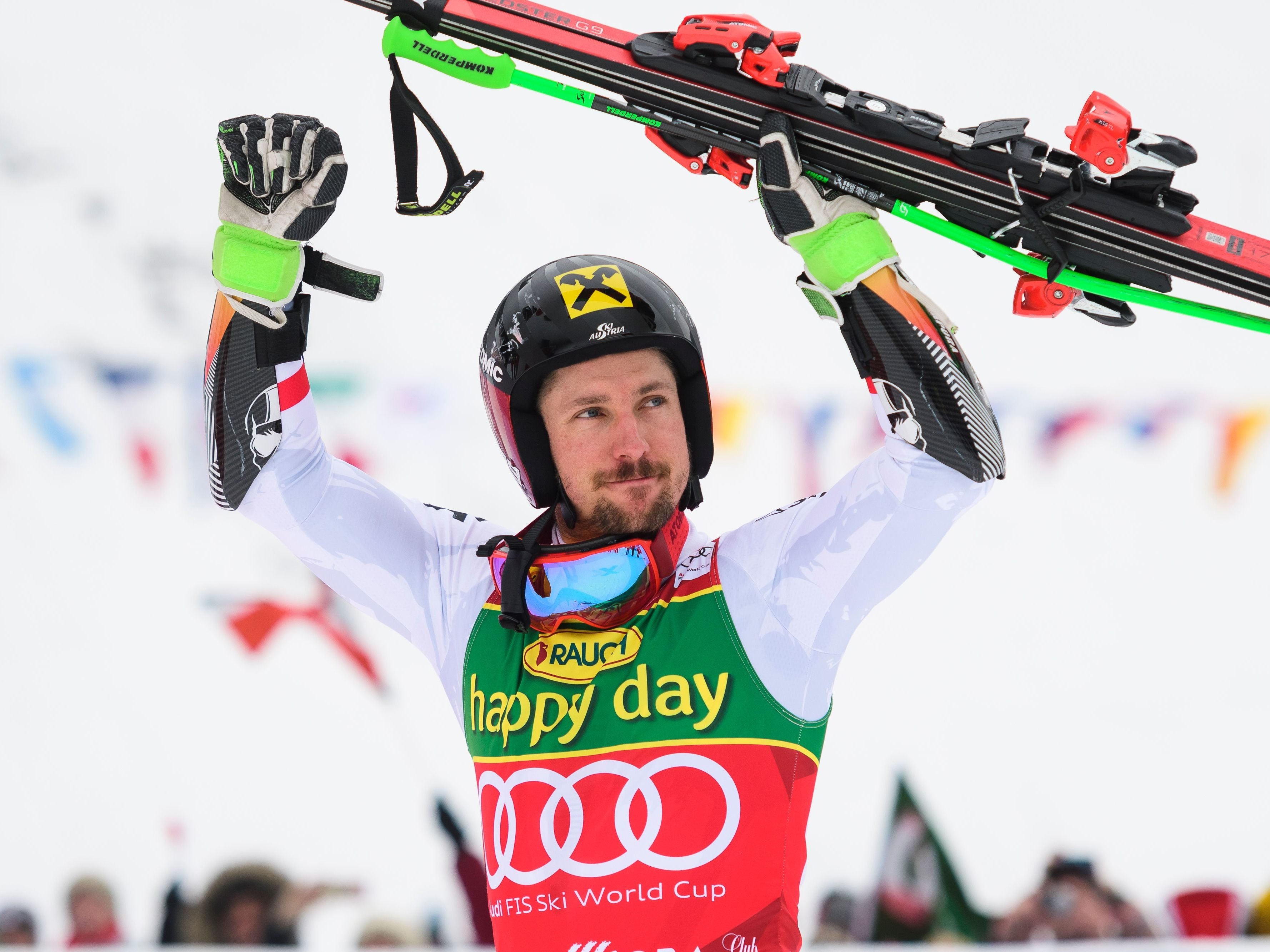 Hirscher gewinnt Riesentorlauf in Slowenien.
