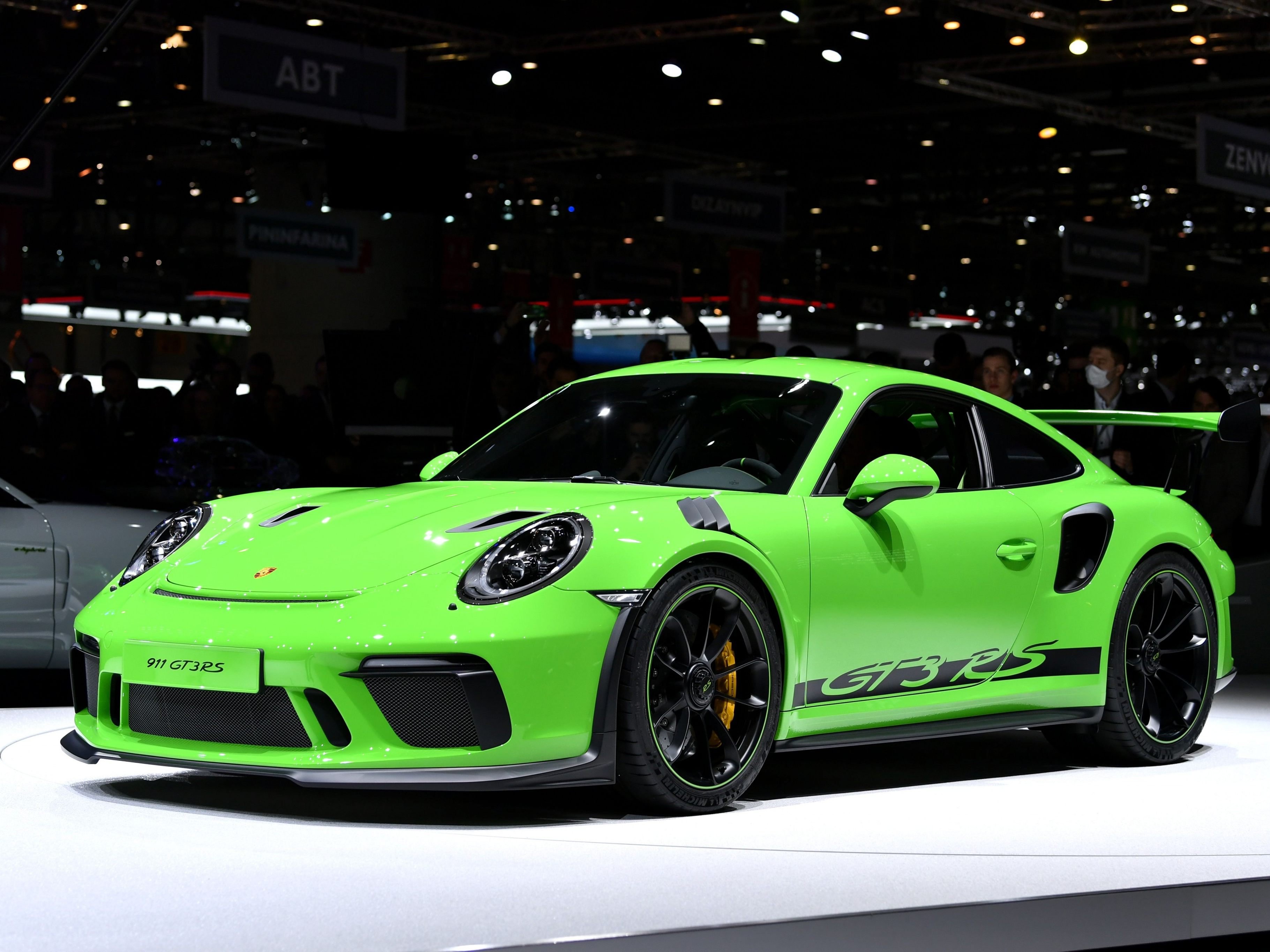 Autosalon wird von Zoll-Debatte überschattet.