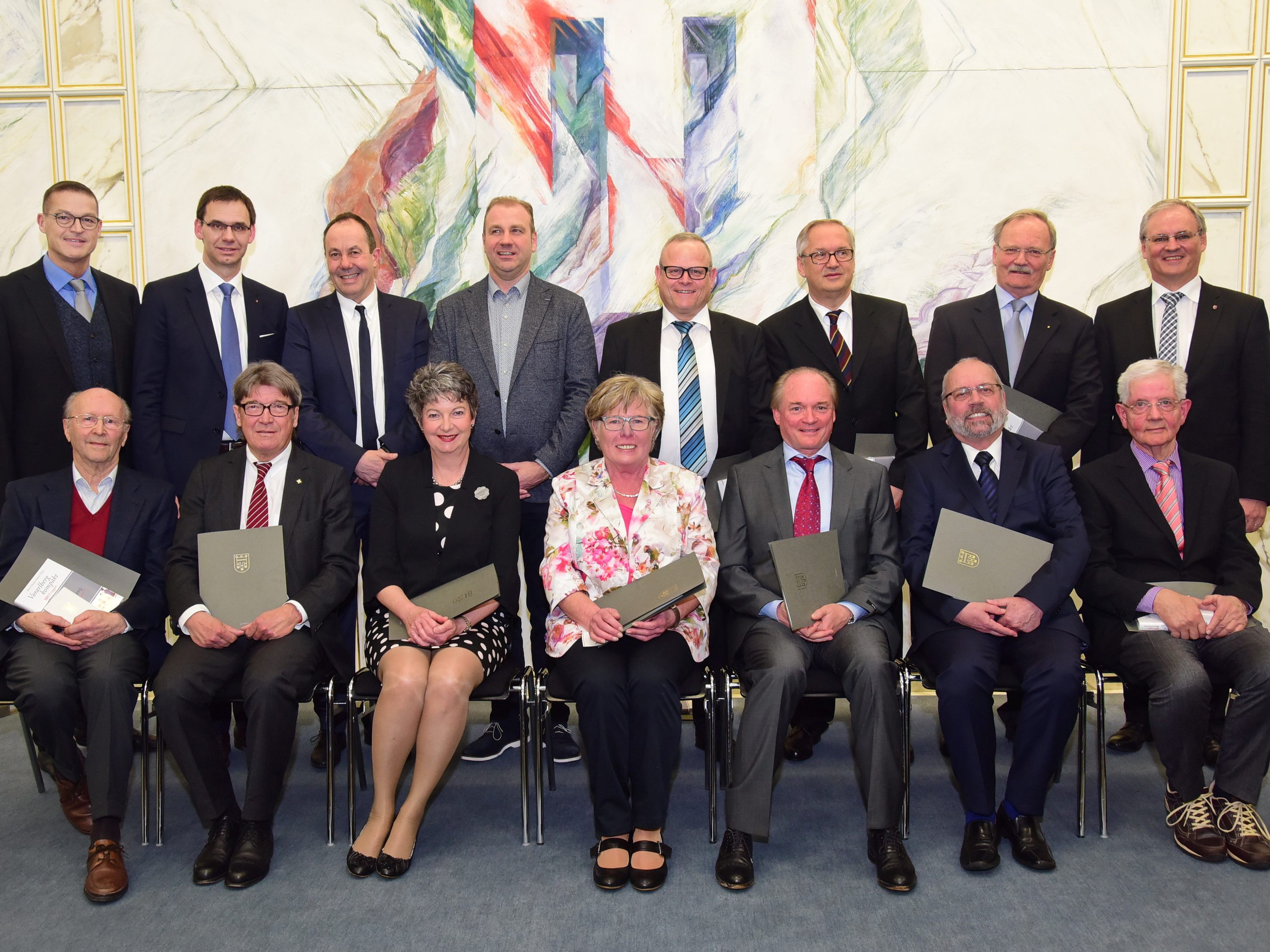 Landeshauptmann überreichte Landes- und Bundesauszeichnungen.