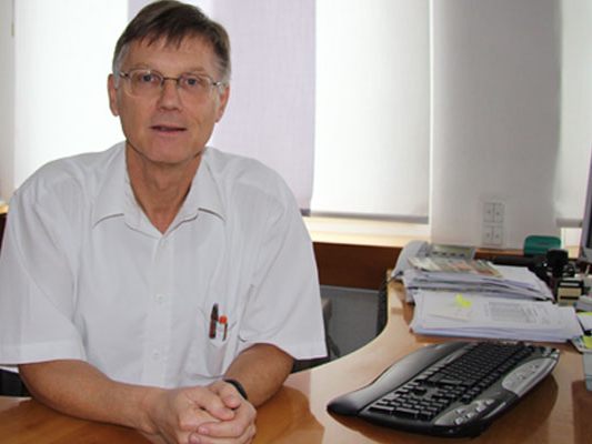 Ärztekammerpräsident Jonas sieht viele Probleme bei der anstehenden Krankenkassenreform.
