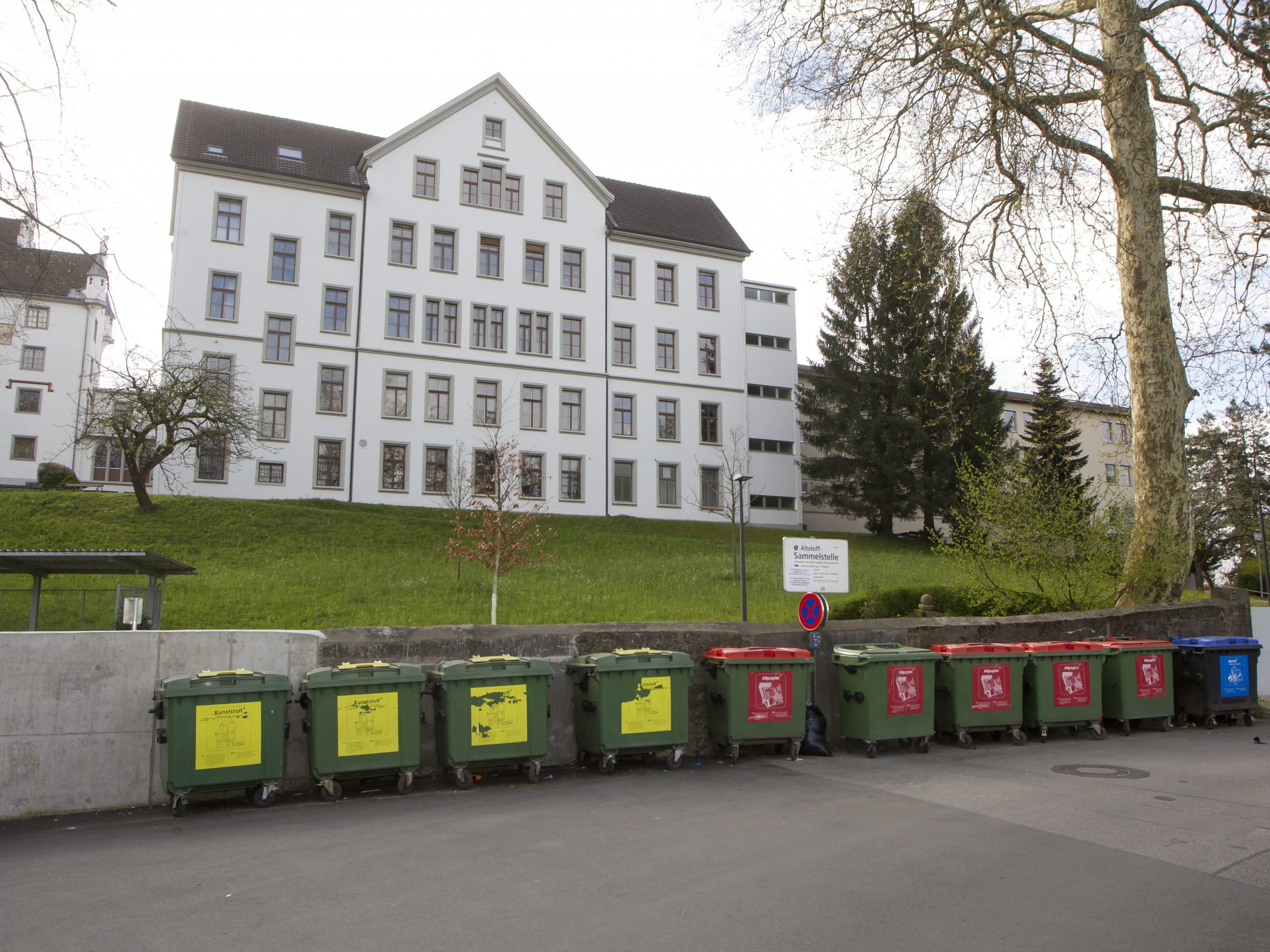 Kommendes Schuljahr werden neun Buben die Mädchenschule besuchen.
