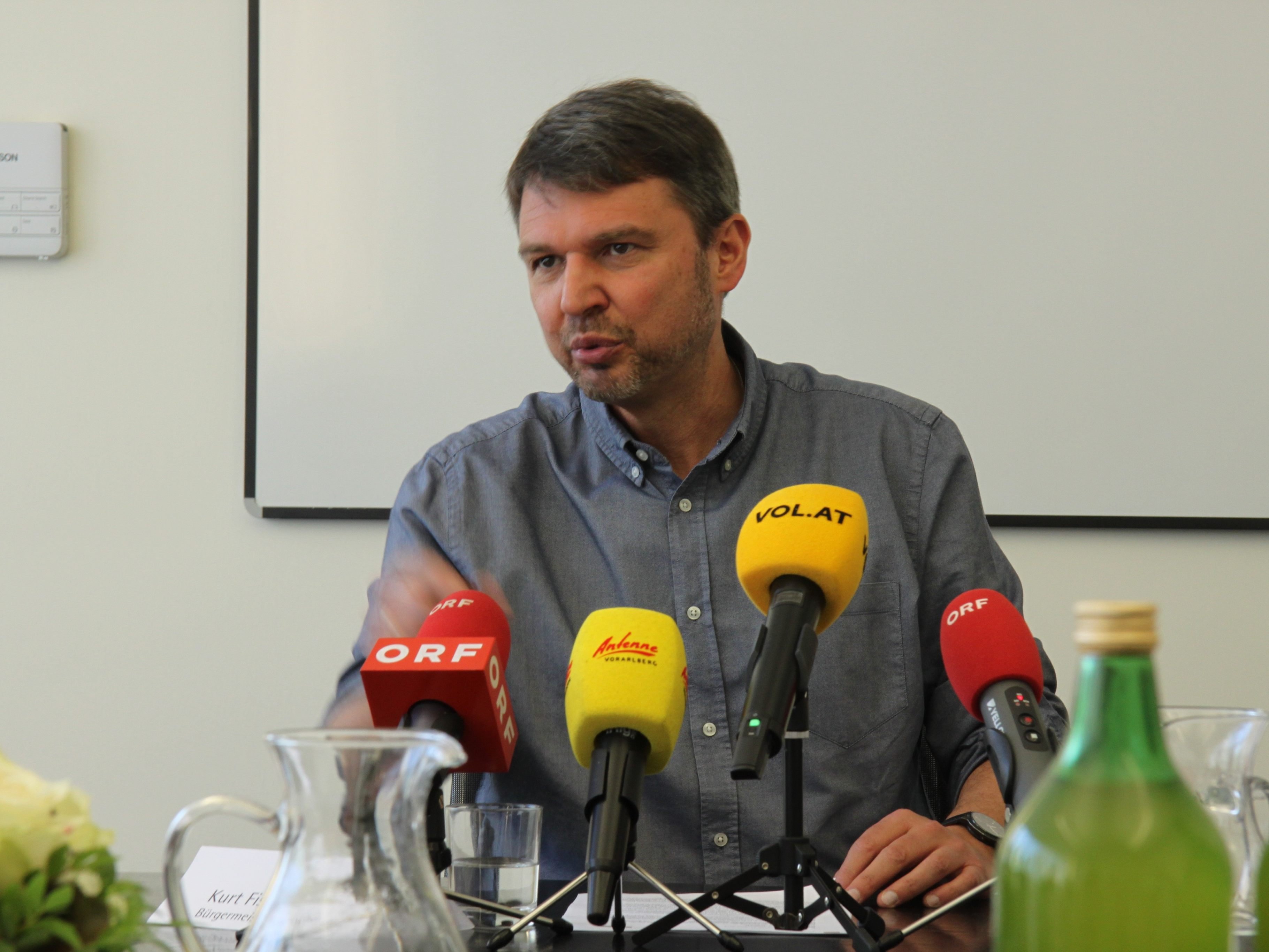 Am Mittwoch gab Bürgermeister Kurt Fischer eine Pressekonferenz zu dem Ikea-Aus.