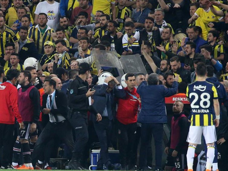 Im Cup-Halbfinalderby gegen Fernerbahce