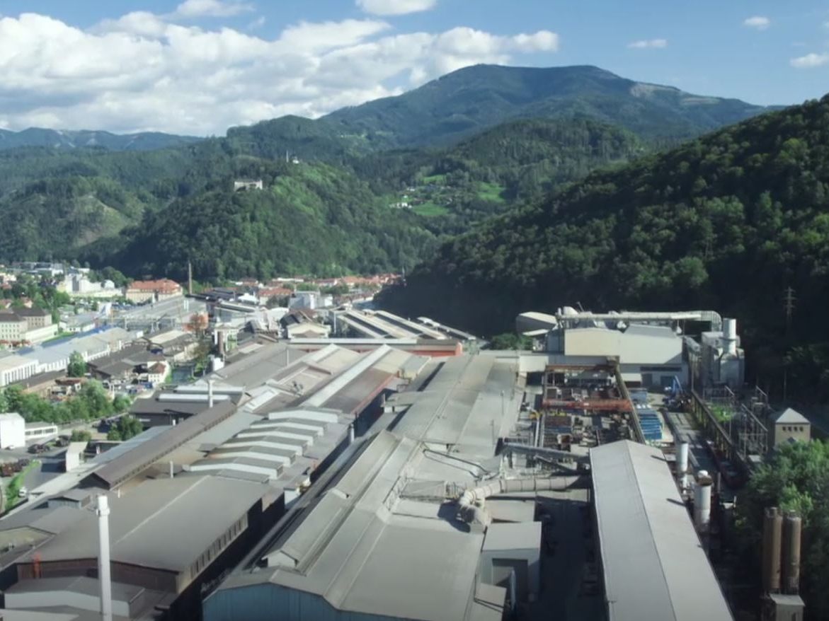 Spatenstich für neues Edelstahlwerk der voestalpine.