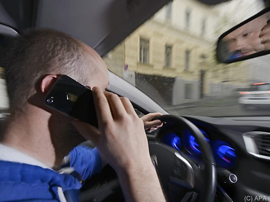 Mit dem Smartphone ist man schnell im Blindflug unterwegs