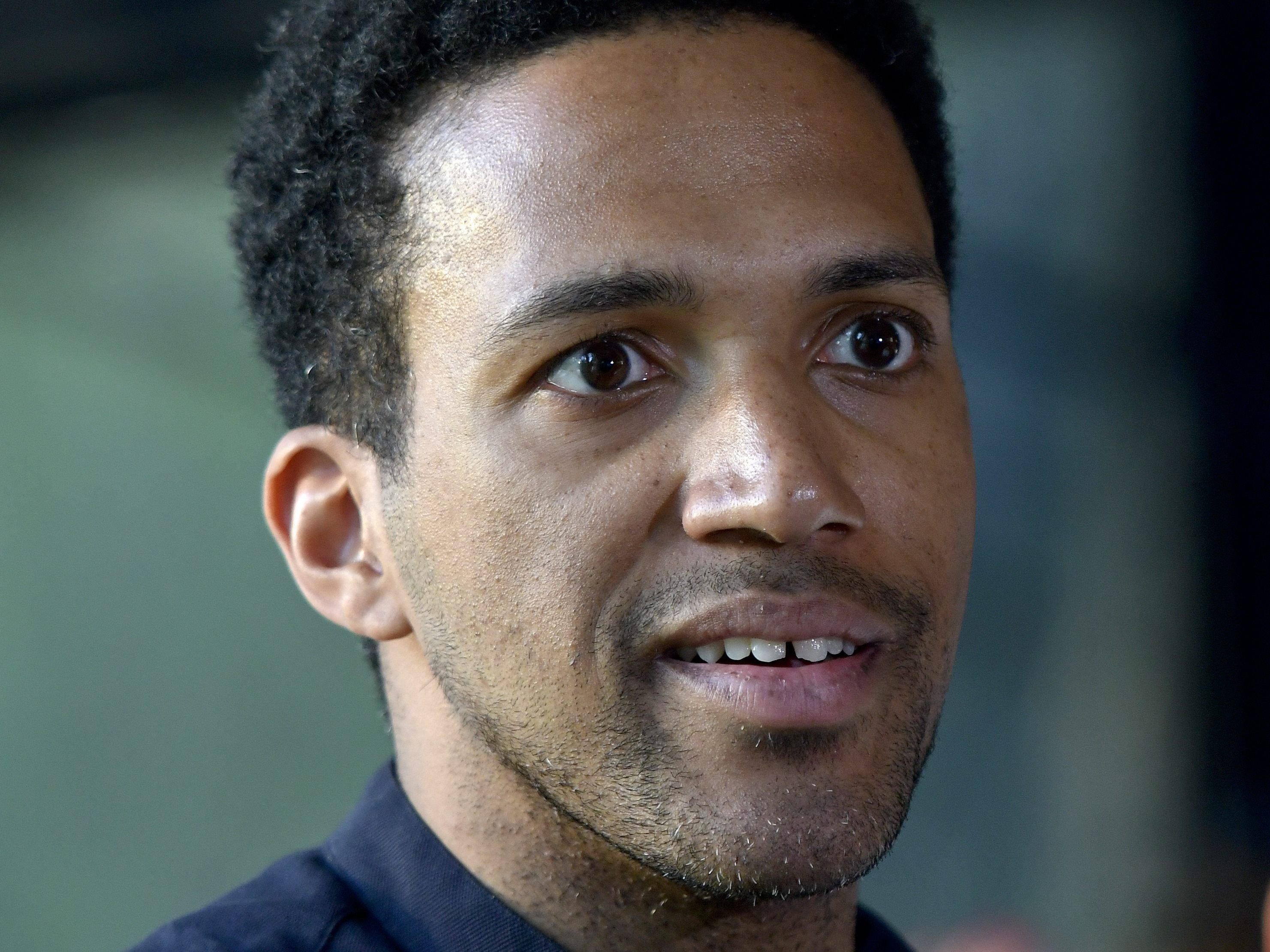 Am Abend steht Cesar Sampson auf der Bühne des 1. ESC-Halbfinales 2018.
