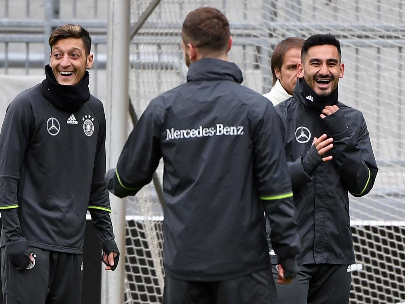 Empörung über Treffen der beiden Fußballer mit türkischem Staatschef.