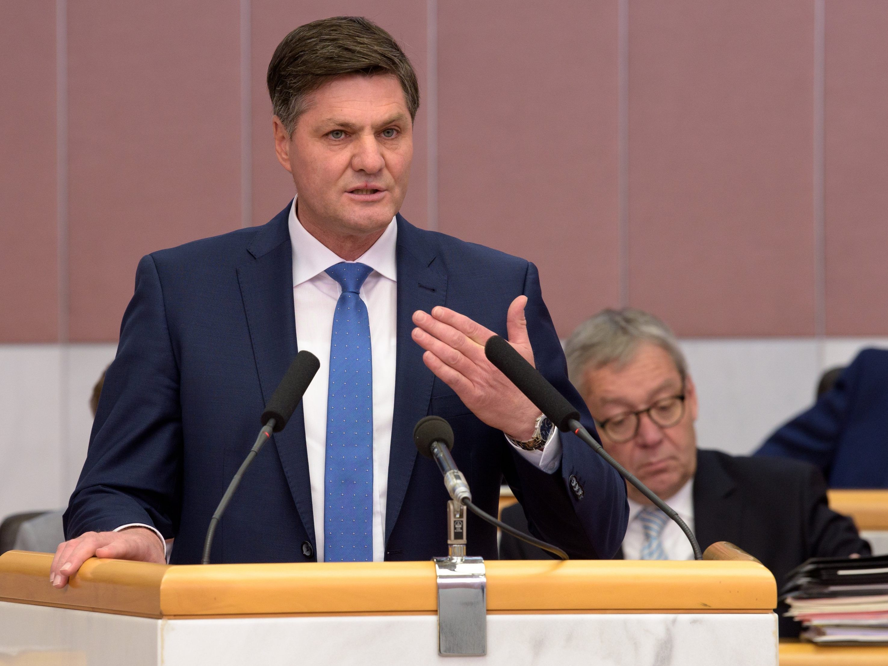 FPÖ-Klubobmann Allgäuer spricht der Landesregierung die Handlungsfähigkeit ab.
