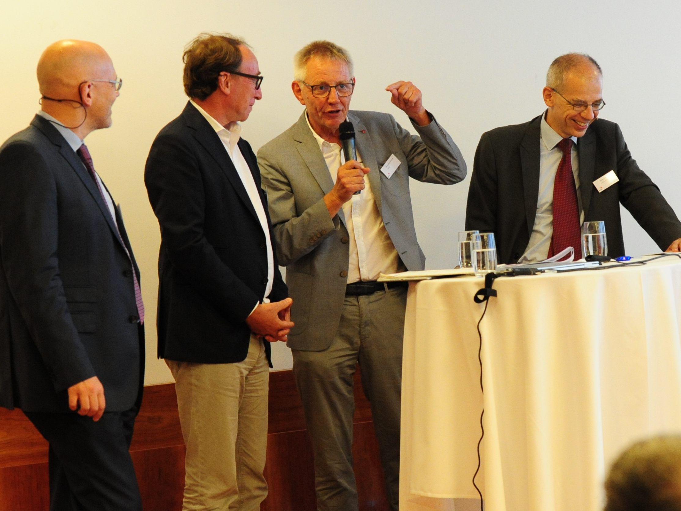 Landesrat Rauch nahm am 6. Public-Forum für die Ostschweiz, Liechtenstein und Vorarlberg in St.Gallen teil.