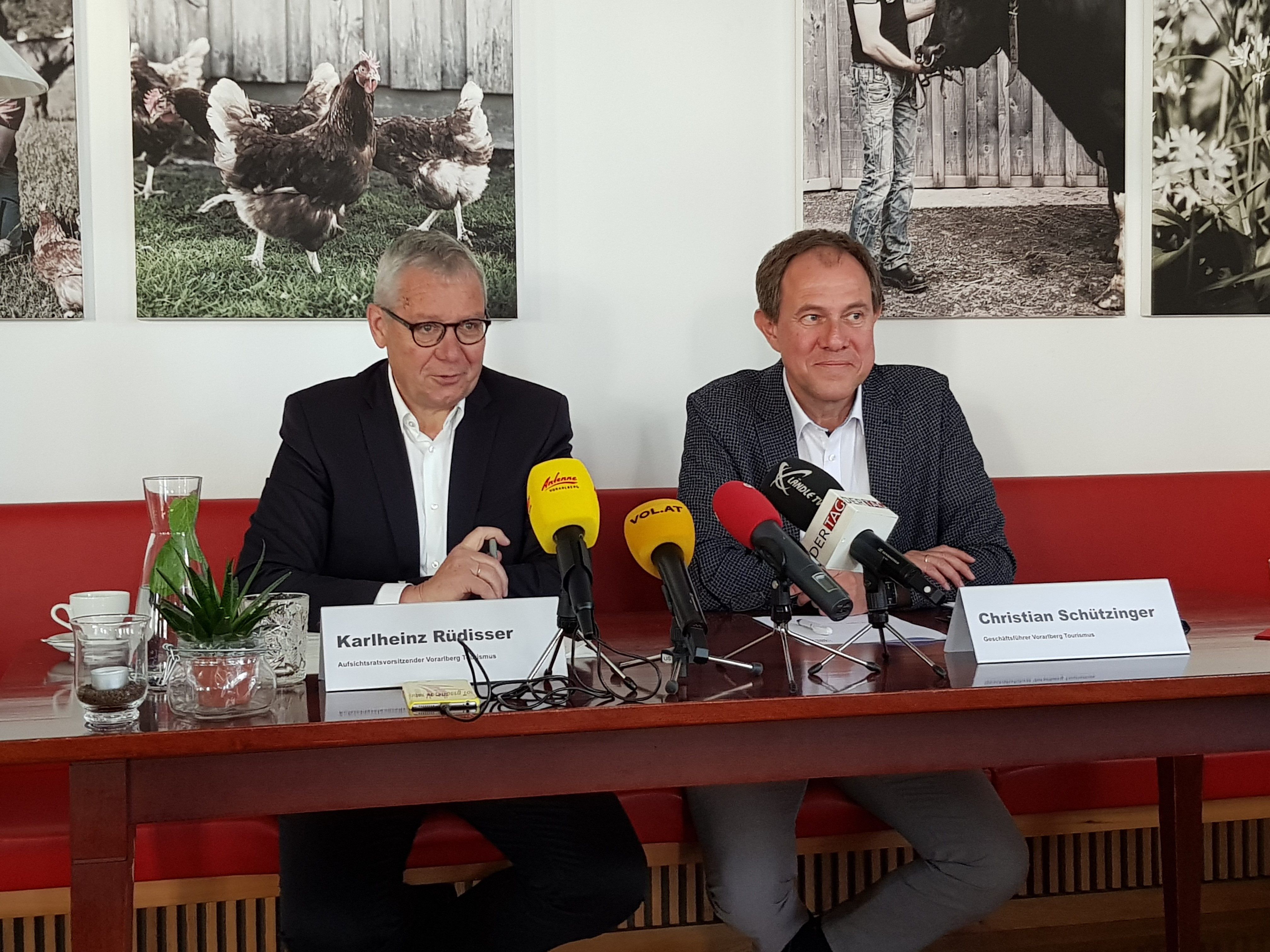 Landesstatthalter Rüdisser und Tourismus-Geschäftsführer Schützinger