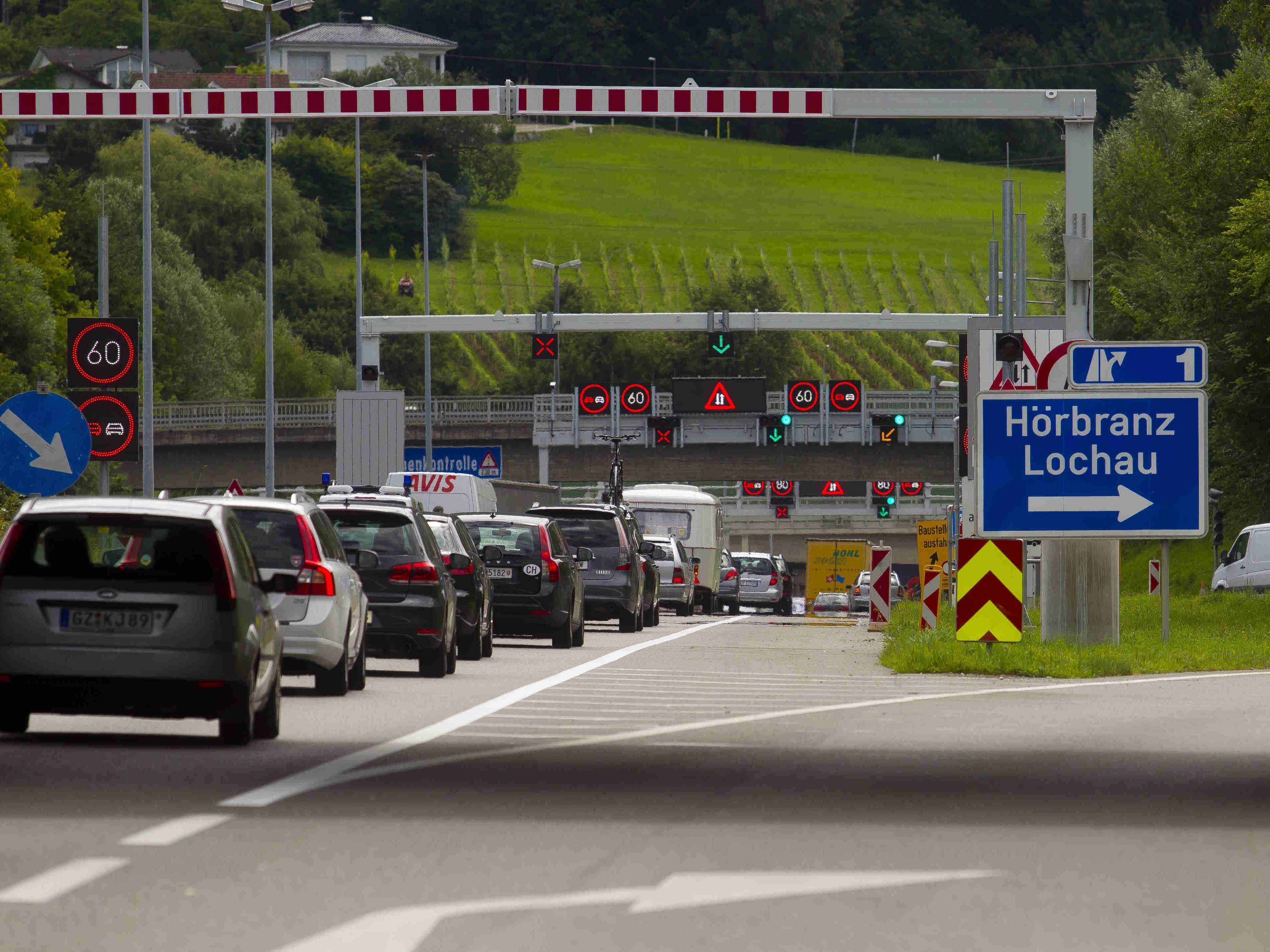 Mittwochfrüh kam es im Pfändertunnel zu einem Unfall.