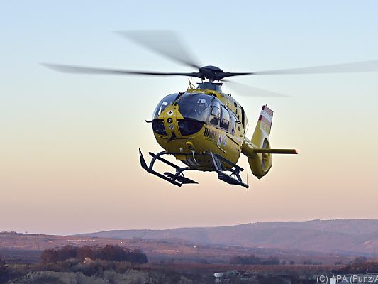 Notarzthubschrauber brachte den Mann ins Spital
