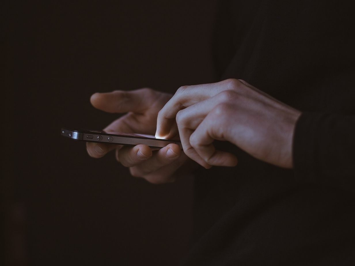 Der Mann soll ein Hitler-Bild auf seinem Handy gehabt haben.