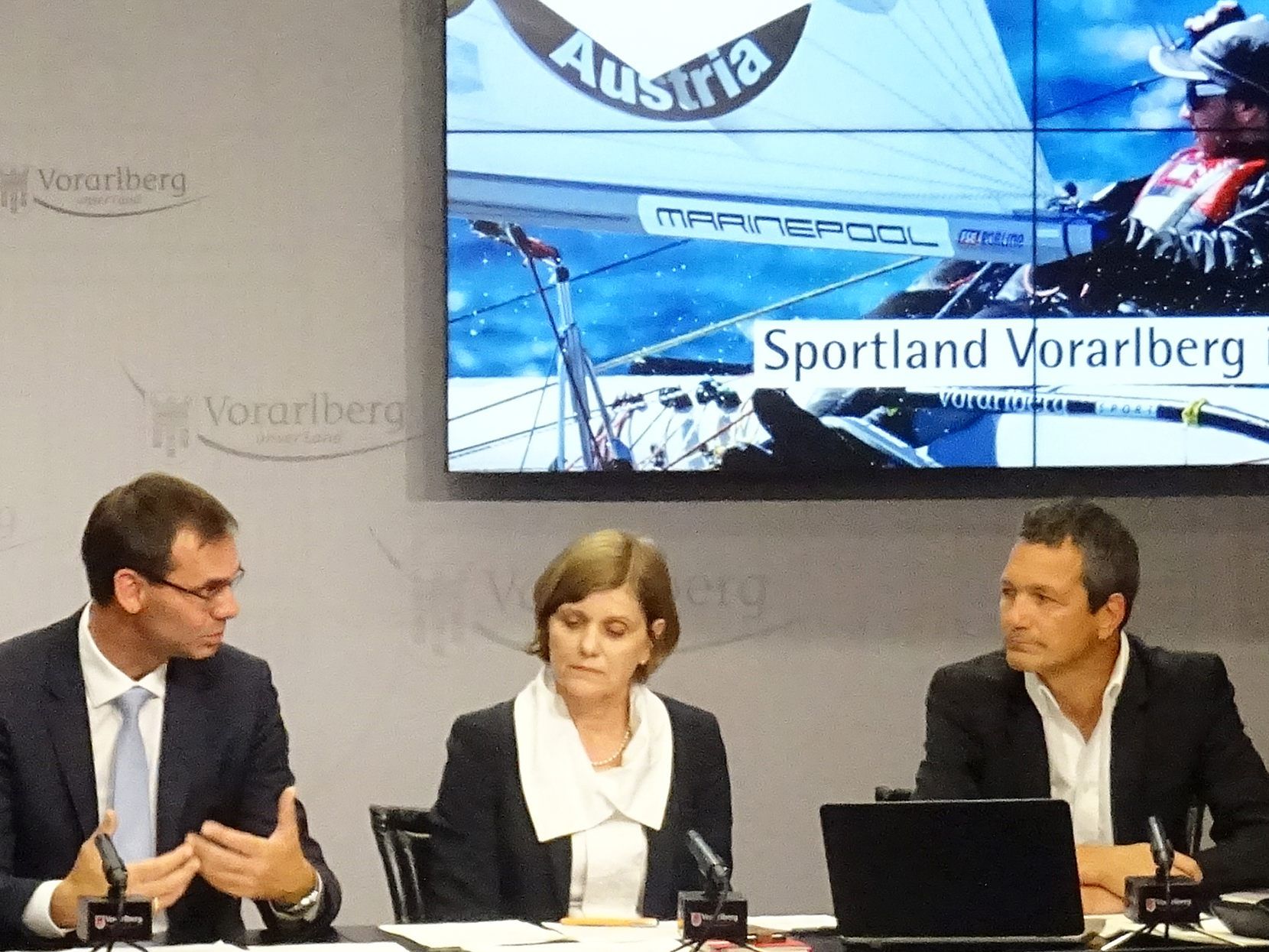 Landeshauptmann Wallner, Landesrätin Schöbi-Fink und Sportreferats-Leiter Zangerl zogen im Pressefoyer eine Zwischenbilanz zur Umsetzung der Vorarlberger Sportstrategie 2020