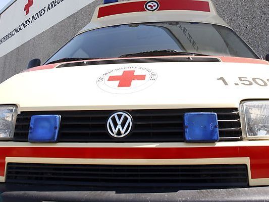 Die Frau wurde in das LKH Bregenz eingeliefert.
