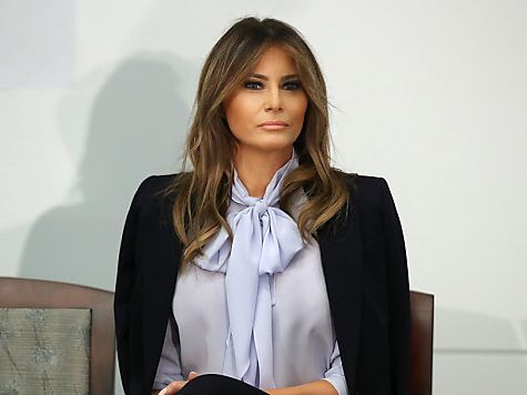 Firts Lady lässt ihren Mann Donald daheim