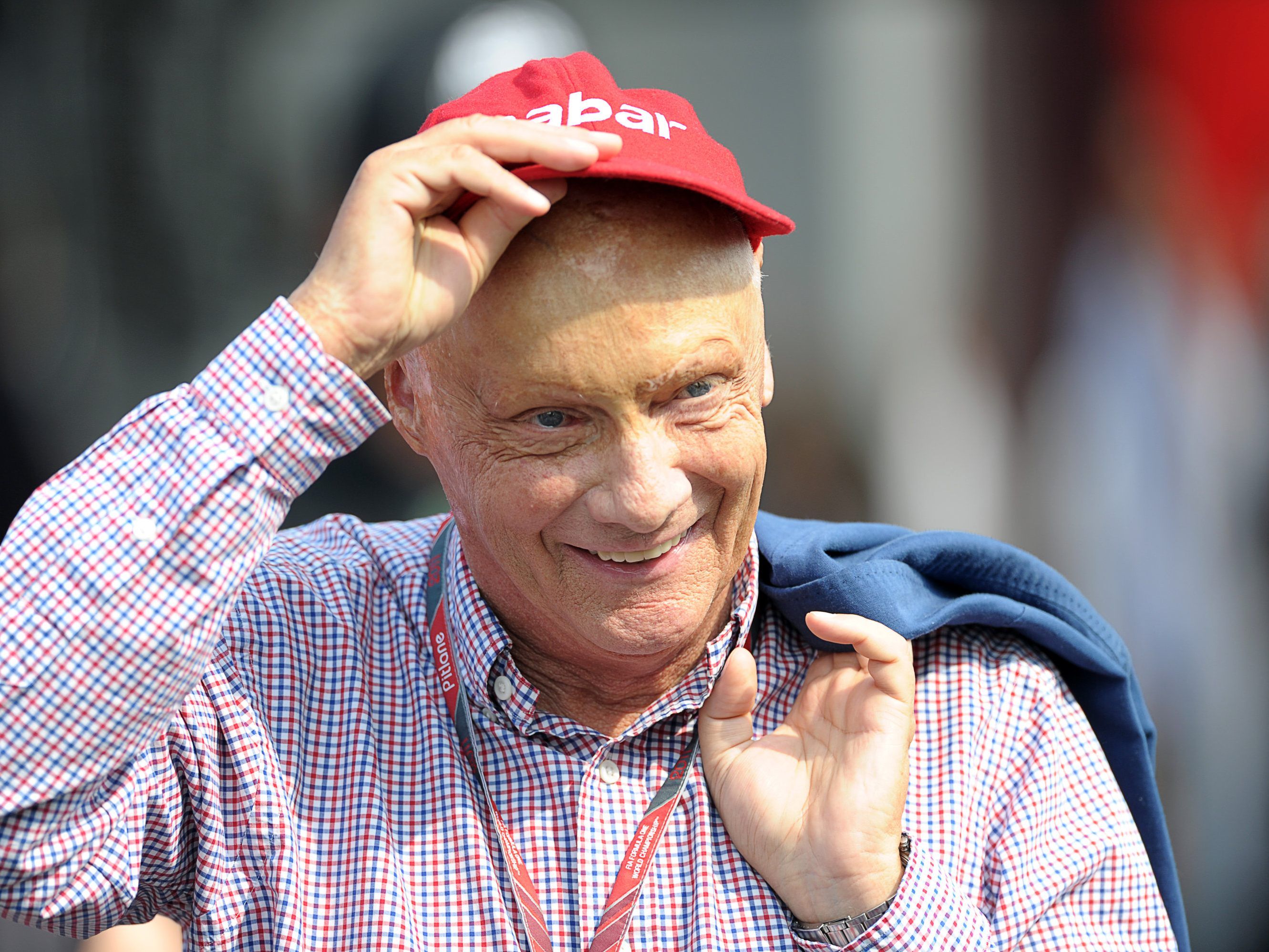 Niki Lauda soll aus dem künstlichen Koma erwacht sein.