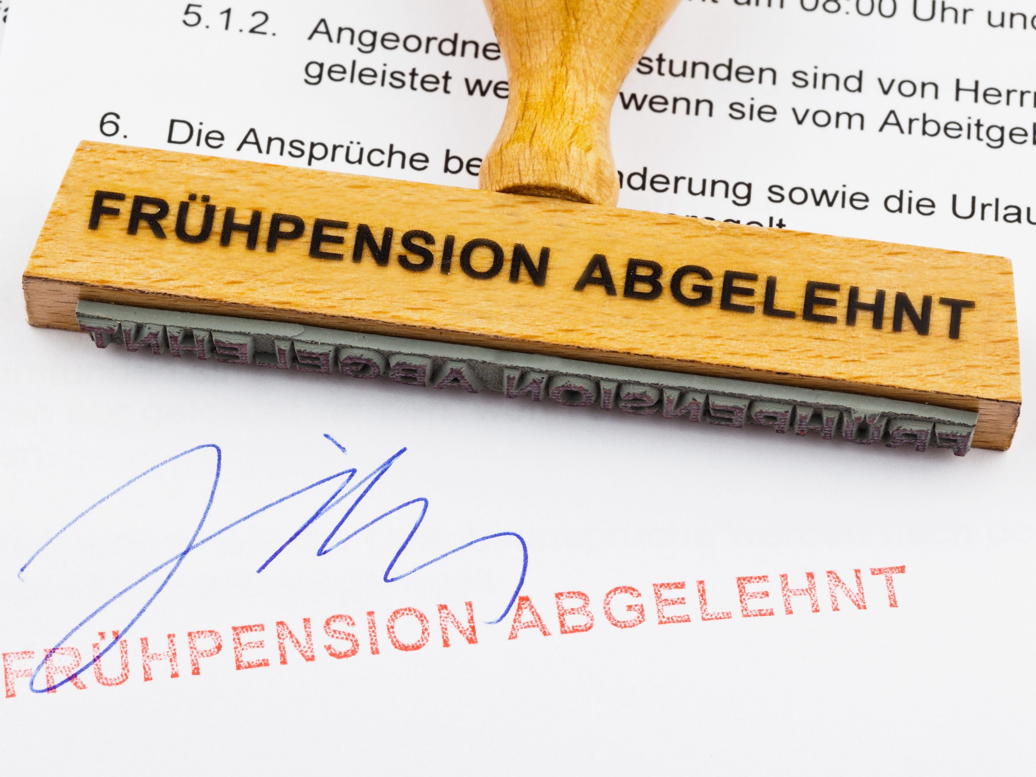 Die Angeklagte bestritt die Vorwürfe.