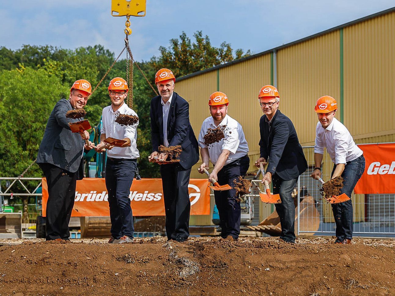 Spatenstich für die neue Logistikhalle in Wernau bei Esslingen.