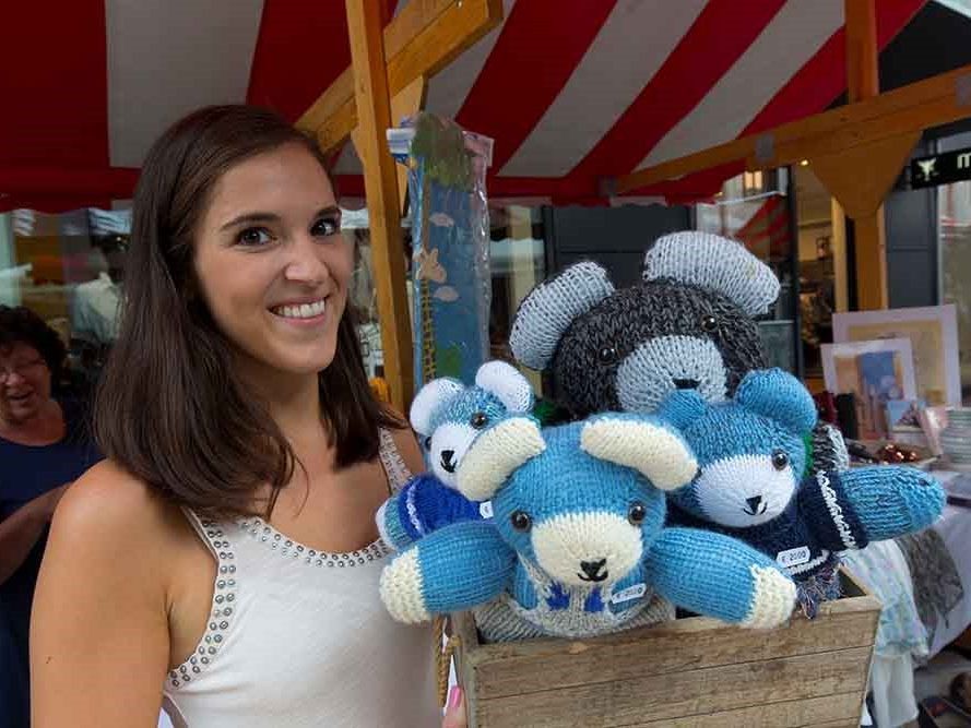 Am Garnmarkt in Götzis herrscht am 24. August buntes Flohmarkt-Treiben.