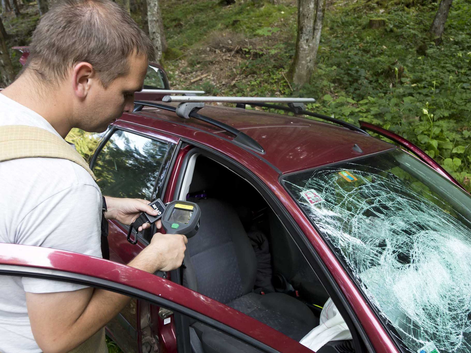 Aufgrund des Wärmebildes vermuteten die Rettungskräfte zunächst einen Beifahrer.