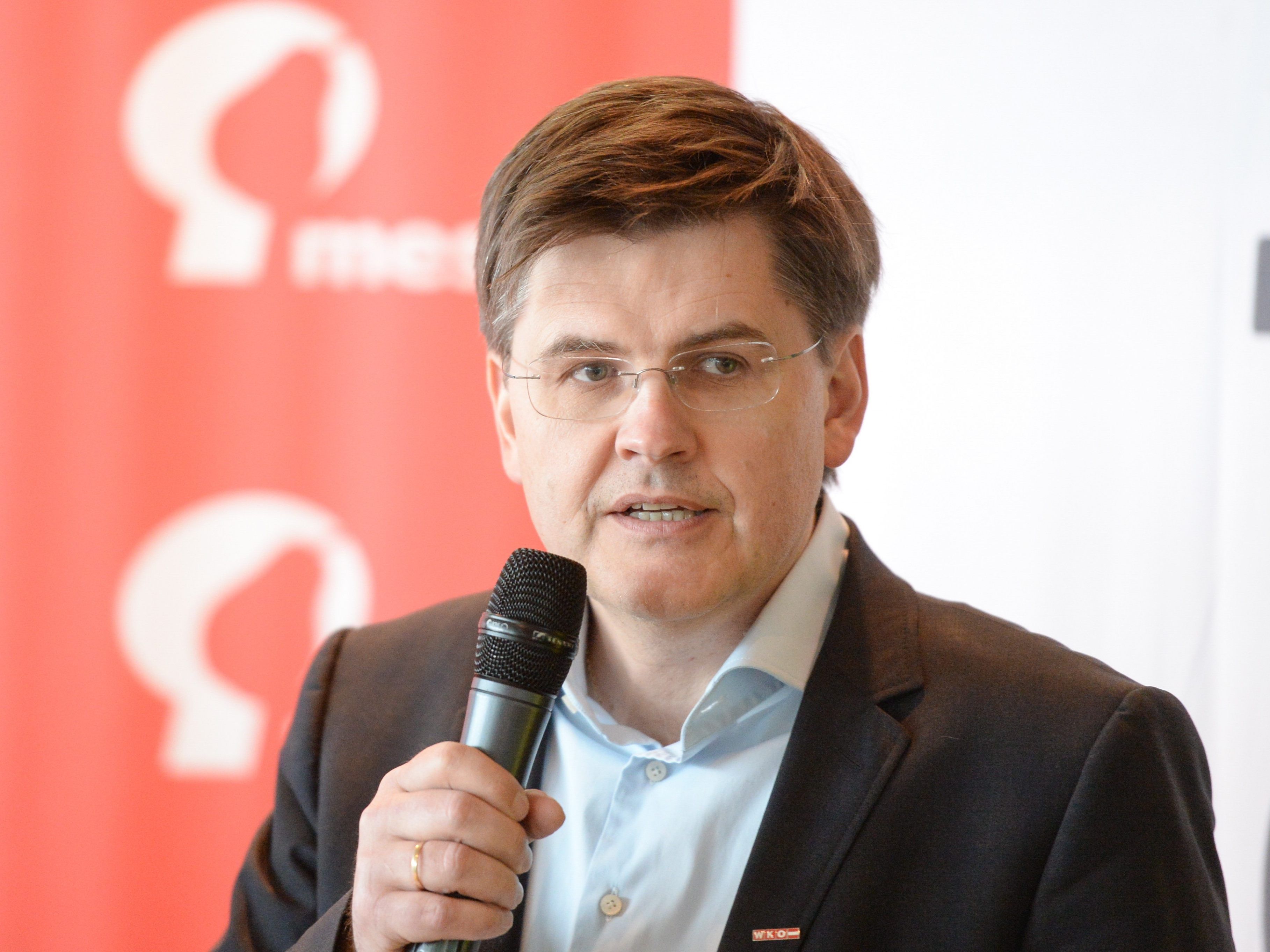 Glas Marte-GF Bernhard Feigl.