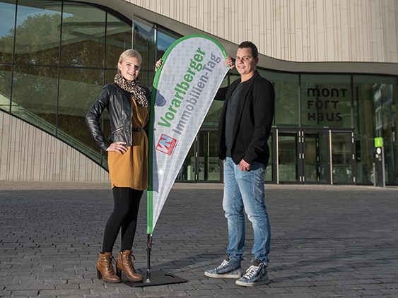 Besucher können sich hier über das Angebot an schlüsselfertigen Wohnungen, Einfamilienhäusern und Neubauprojekten informieren.