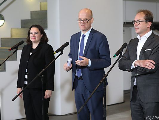 Nahles, Brinkhaus und Dobrindt bei der Bekanntgabe