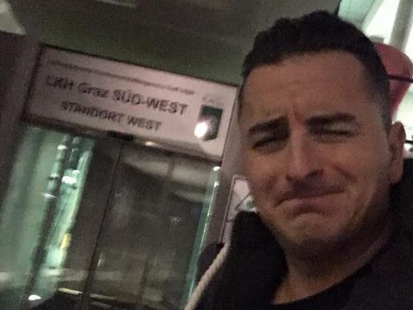 Andreas Gabalier musste aufgrund von akuten Schmerzen ins Krankenhaus.
