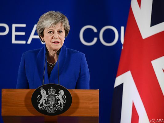 Premierministerin May glaubt weiterhin an das Abkommen