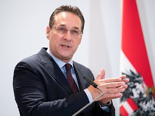 Vorwürfe über rechtsextreme FPÖ-"Einzelfälle" weist Strache zurück
