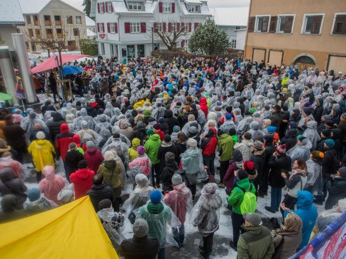 Weitere Demonstration für ein menschliches Fremden- und Asylrecht