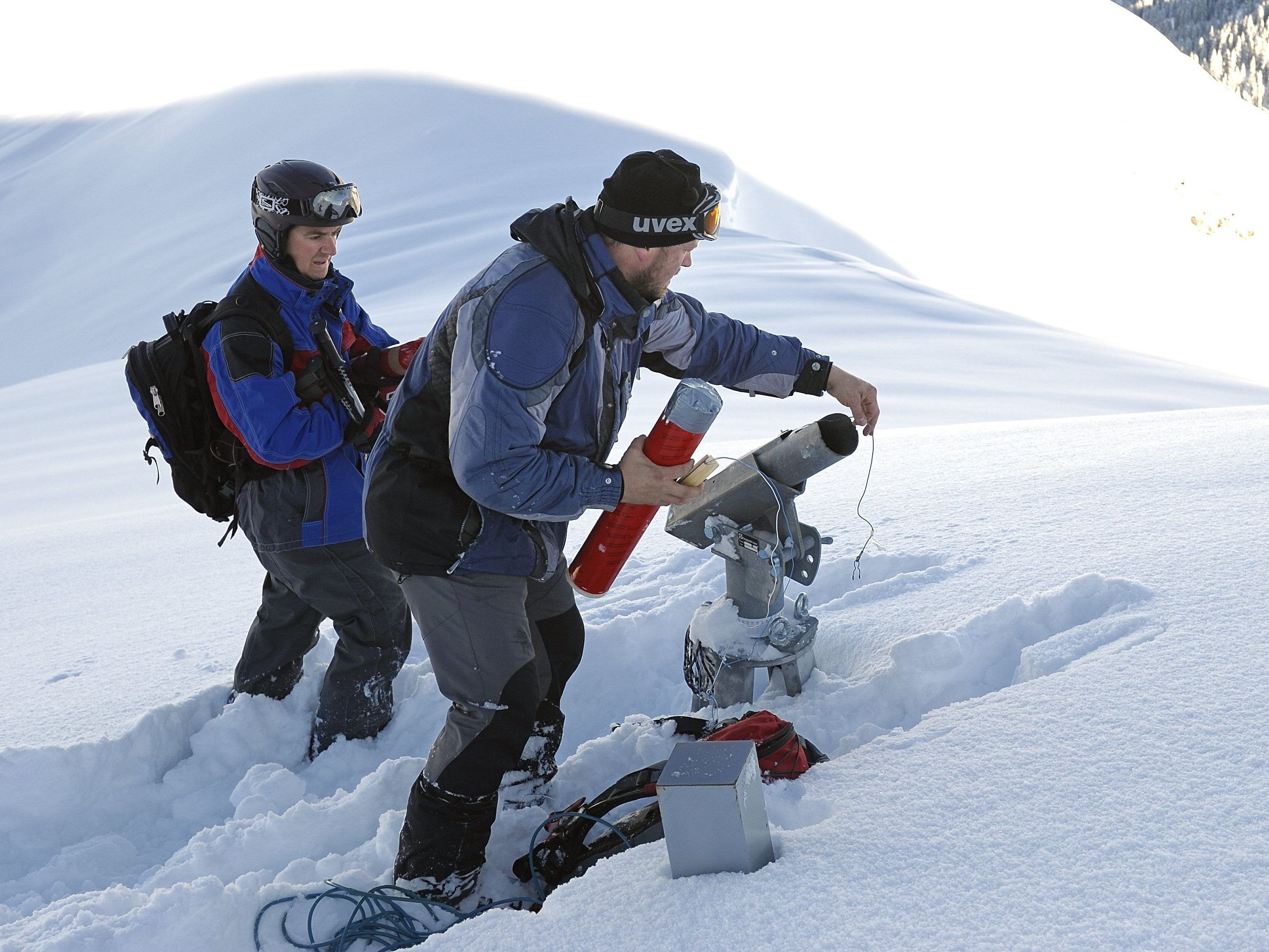 Lawinensprengung in Lech am Arlberg.