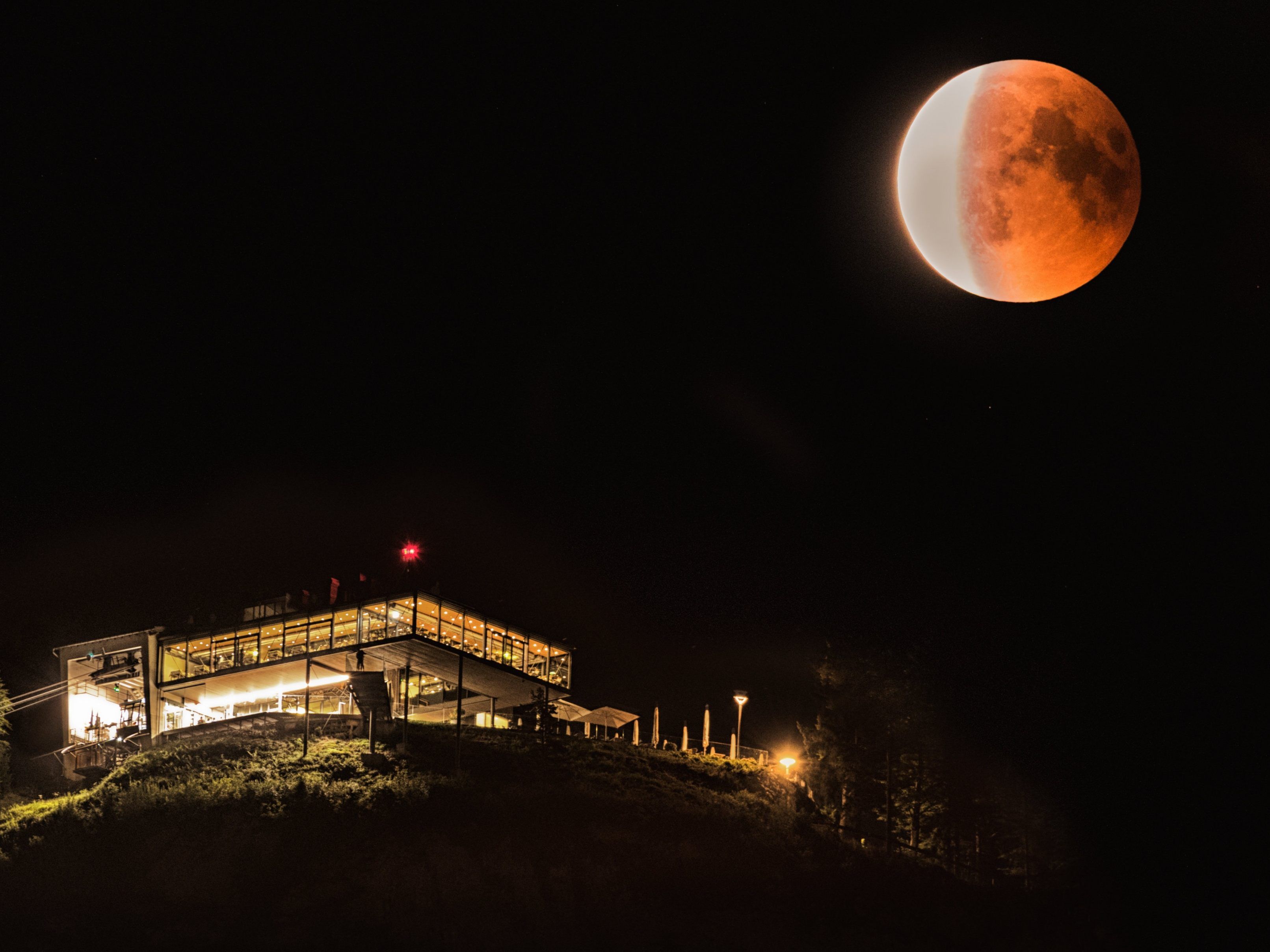 Schon im Juli 2018 erstaunte eine Mondfinsternis die Vorarlberger.