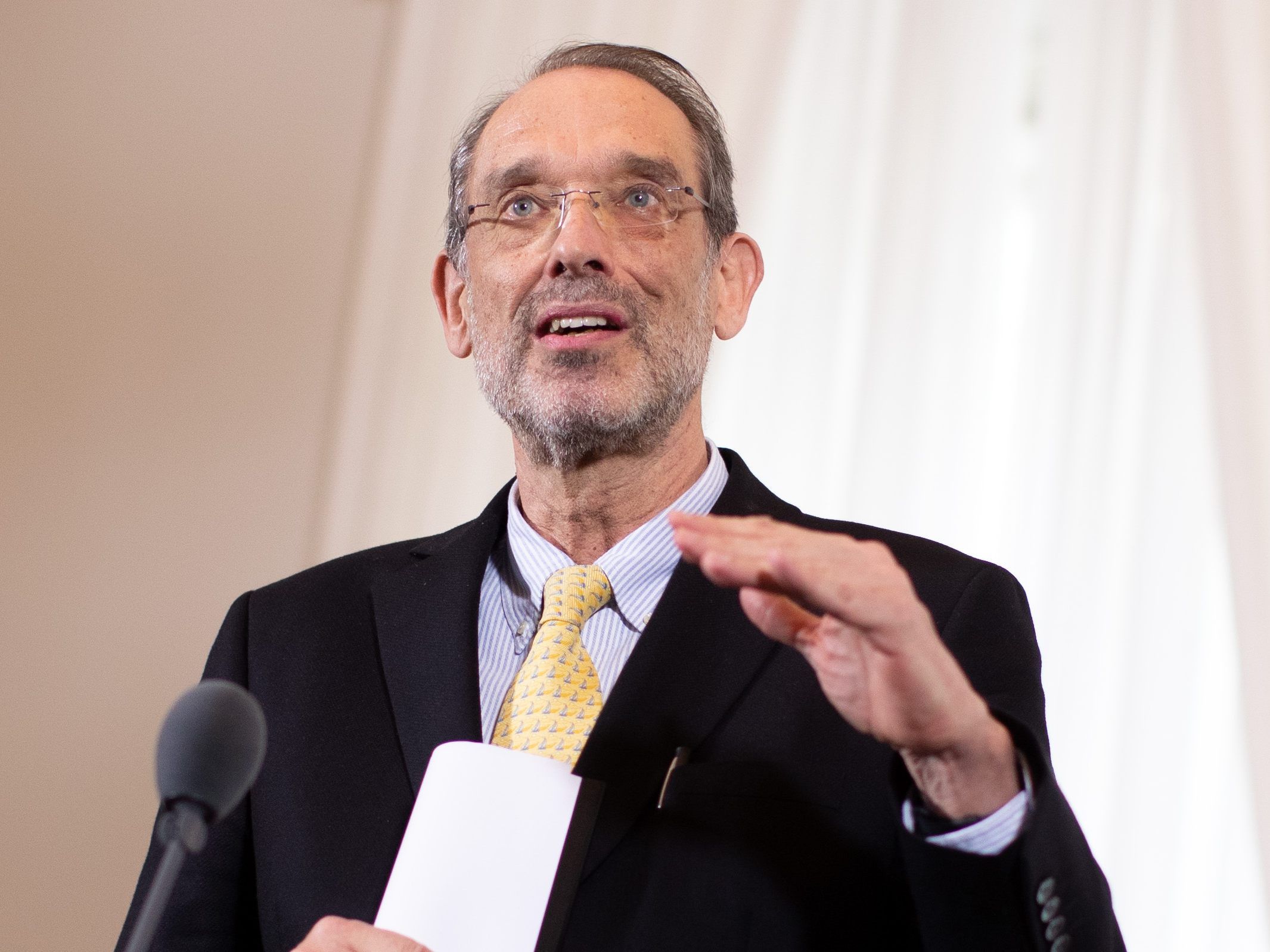 Faßmann möchte den "gordischen Knoten in Österreichs Ferienpolitik" lösen.