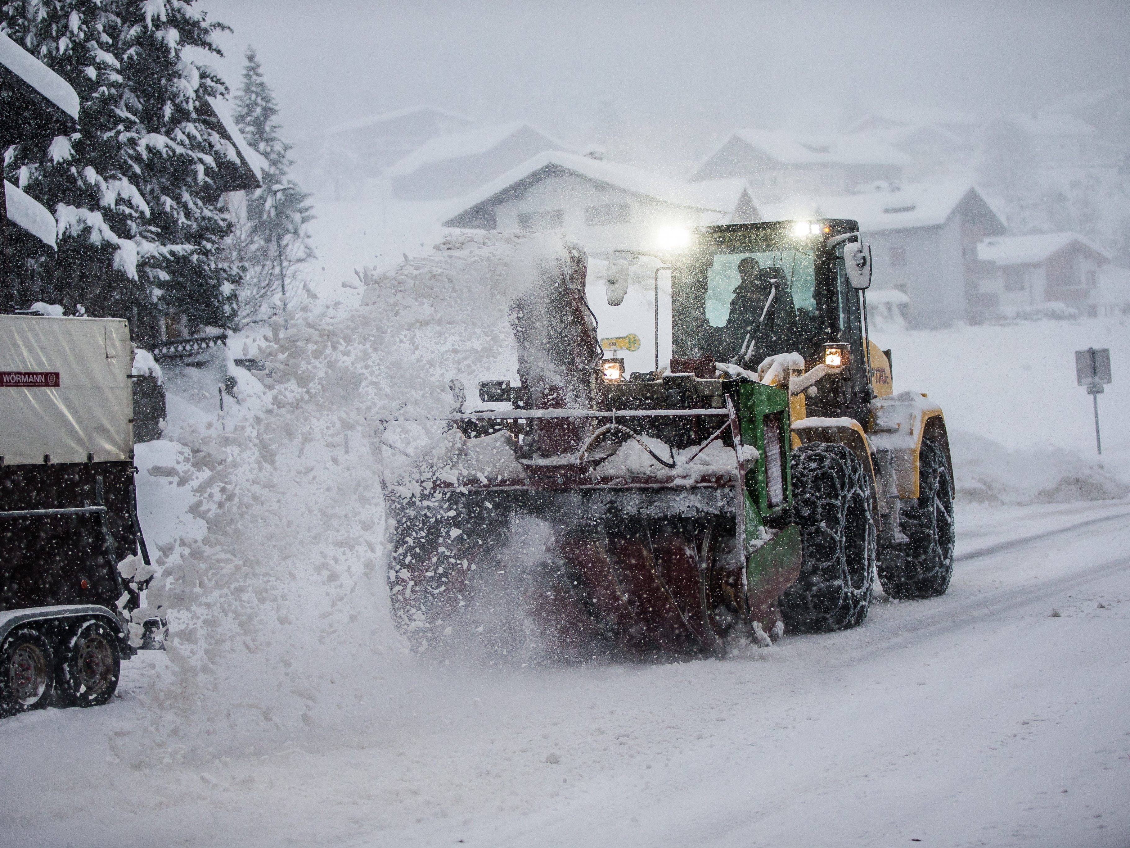 Der Winterdienst ist in Vorarlberg derzeit fleißig im Einsatz.